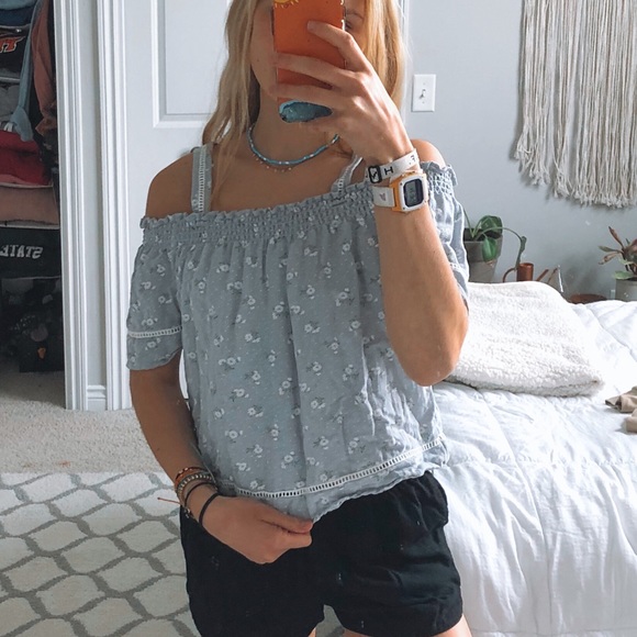 Light blue floral off the shoulder tank - Picture 2 of 2